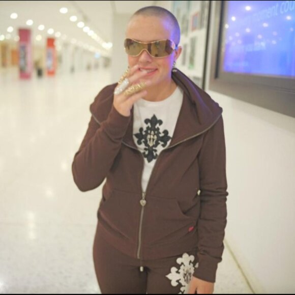 TWISTED HEART AMERICA COCOA BROWN 3 PIECE SWAVORSKI COWL NECK 3 PIECE SWEAT SUIT - Picture 2 of 7